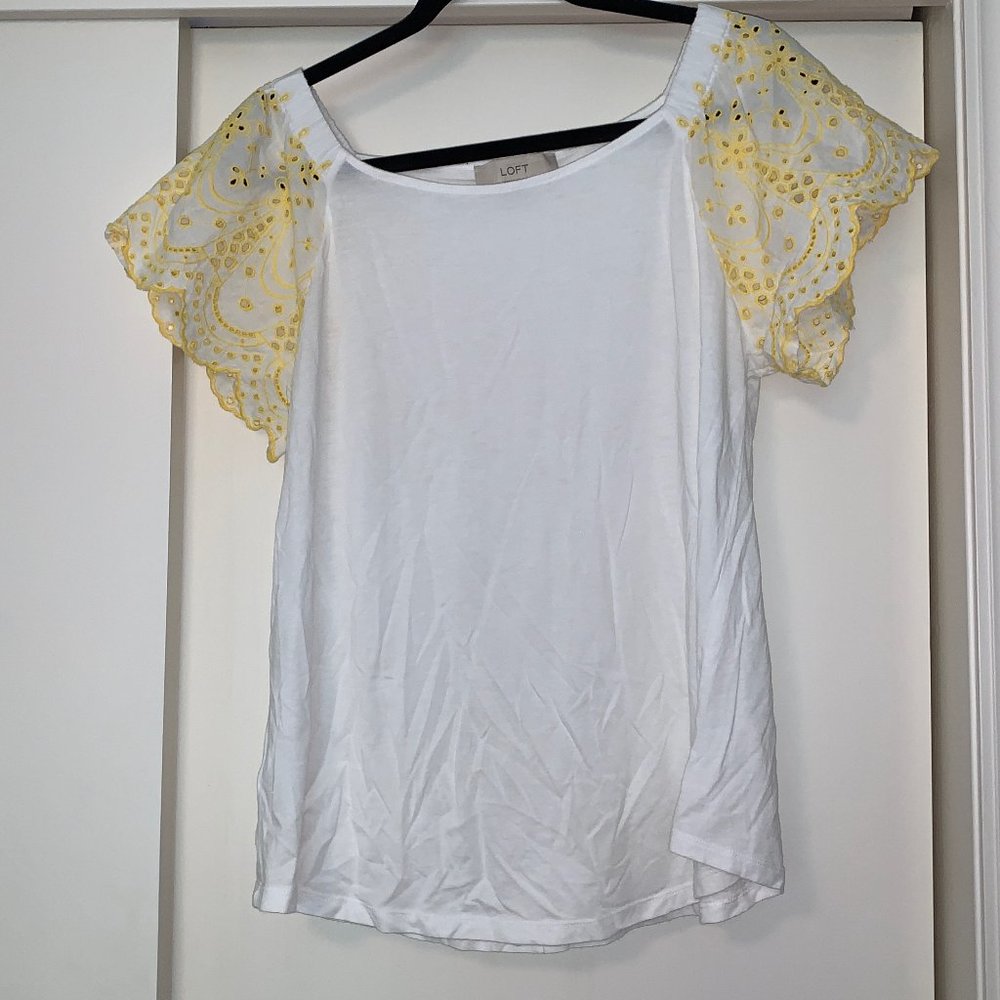 LOFT white tee w/yellow embroidered cap sleeves
